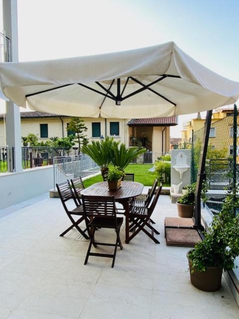 Casa Vacanze Lea Villa Тосколано Мадерно Екстериор снимка